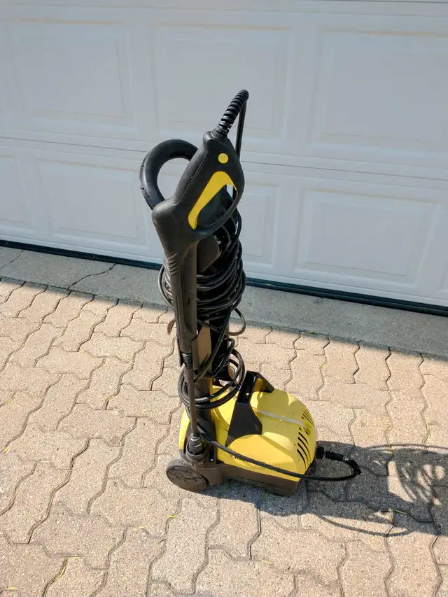 KARCHER  390 M  , 1400 PSI  Pressure Washer, 1.7 GPM with62863270429314121