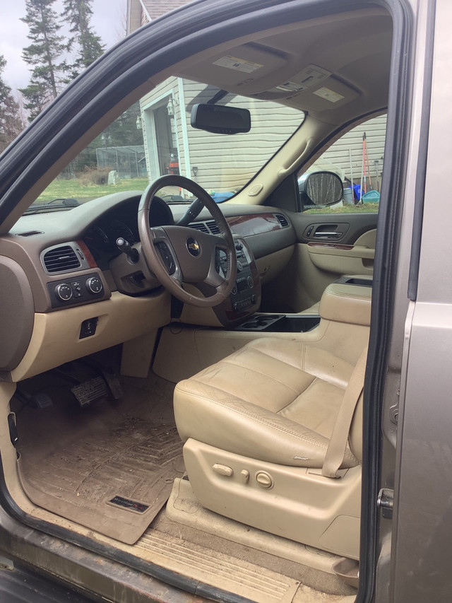 2011 Chevrolet Tahoe LT.   in Cars & Trucks in Moncton - Image 3