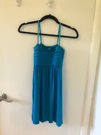 *Like new* Lots of Dresses - Size Small