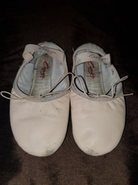 CAPEZIO BALLET SHOES SIZE 12.5W