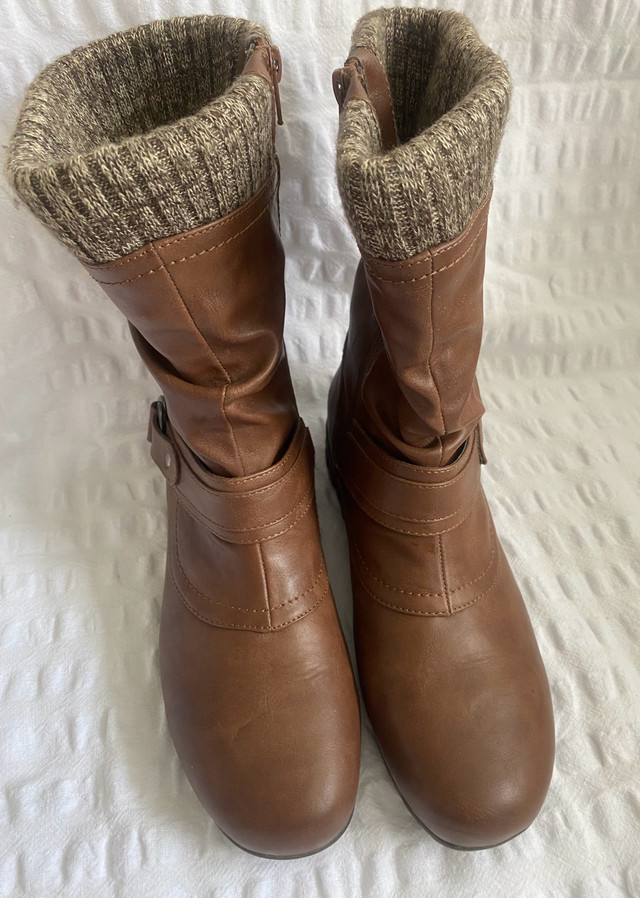 Women’s Taxi Brown Winter Boots, like new  in Women's - Shoes in City of Toronto