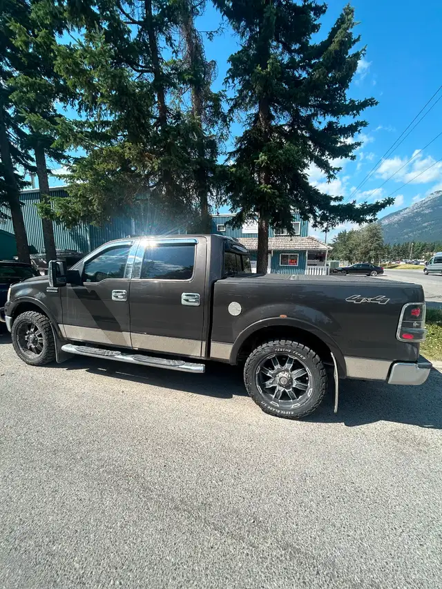 Ford 150 Lariat