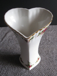 Royal Albert Old Country Roses "From The Heart" Heart-Shape Vase