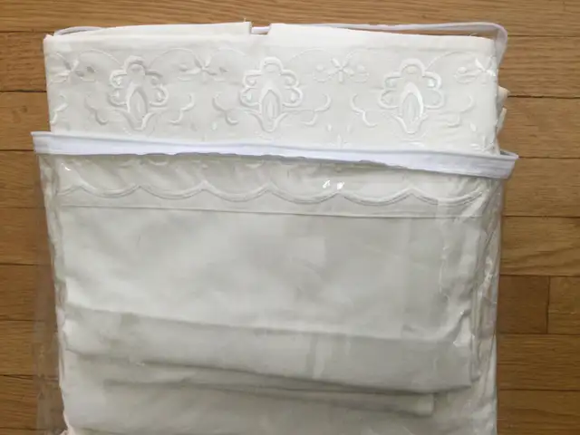 New Sheet Set…Queen Size in Bedding in Mississauga / Peel Region - Image 3