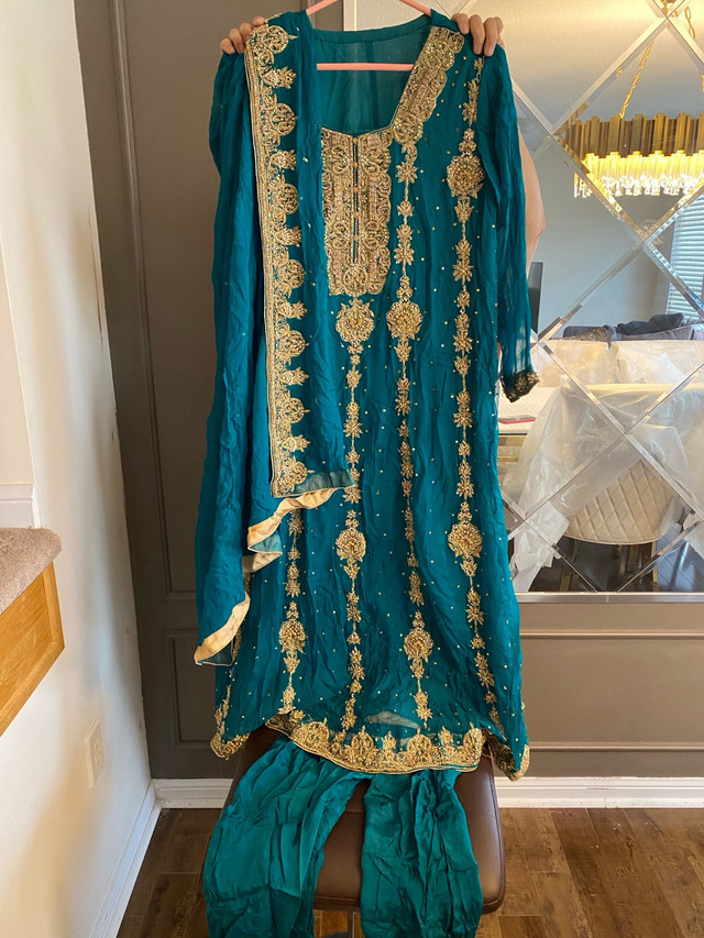 EID Pakistani/Indian Shalwaar Deep Green & Gold Party Wear  in Women's - Dresses & Skirts in City of Toronto