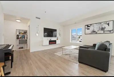 *2 bedroom, 2 bath apartment, relatively new with modern appliances. *Location : *50 Philip Lee *In-...