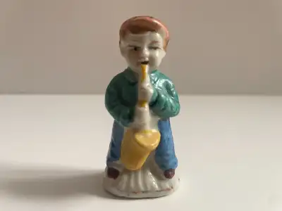 Miniature Garçon Porcelaine Figurine Japon Saxophone, View more