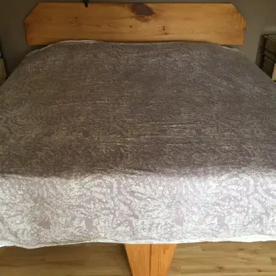 King size Duvet Cover (Lavender & Cream/Reversible), View more