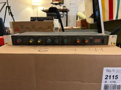 Fostex Model 3050 Digital Delay, View more