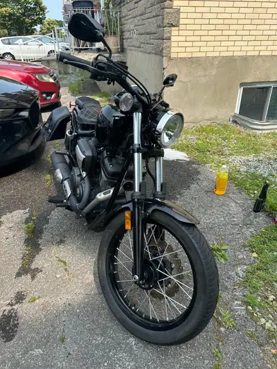Yamaha Bolt 950 (2019) – 7 500 km – Excellent état Moto Cruiser au look rétro et au couple impressio...