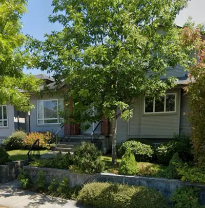 Newly renovated, clean and quiet home. Near Daycare, Elementary School, HighSchool, Shopping and Pub...