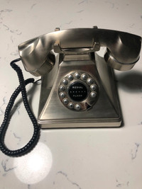 Bombay Classic Tiffany Phone