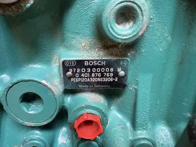 Bosch P pump for Volvo penta engine TAMD-71 in Powerboats & Motorboats in St. John's - Image 5