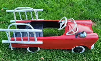 1960s Murray Super Deluxe Fire Truck Pedal Car Hook and Ladder Fire Chief Approximate dimensions are...