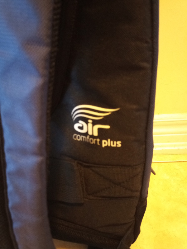 American Tourister Backpack and a Black Gym bag. $5 each in Other in Mississauga / Peel Region - Image 3