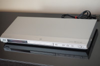 Lecteur DVD JVC, modèle XV-N312S DVD-Player