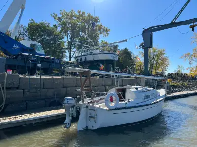 Je vends mon voilier Mirage 25. Prêt à naviguer. Le prix est un "prix de fin de saison", (il sera re...