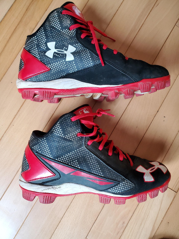 Baseball Cleats Size 5Y in Baseball & Softball in Dartmouth - Image 3