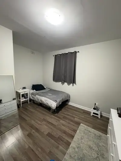 LEASE TAKEOVER – 1 ROOM AVAILABLE One bedroom is available in a 4-bedroom, 3-bathroom unit located n...