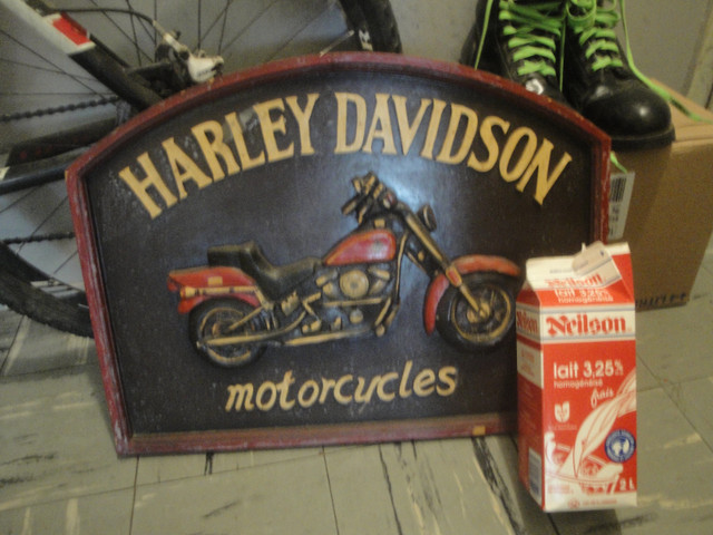 Harley - Davidson  Wall  Plaque   $ 50 in Street, Cruisers & Choppers in Hamilton - Image 2