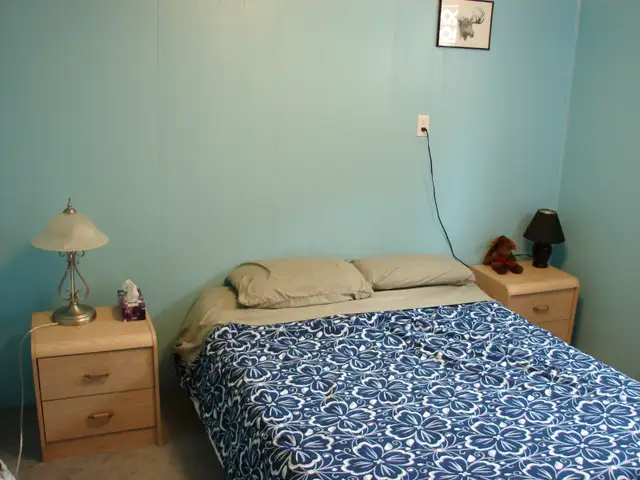 Furnished bedroom in Riverdale home (short term 5 month rental) in Room Rentals & Roommates in Whitehorse - Image 2