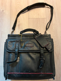 TARGUS LEATHER Computer Laptop Notebook 15in BRIEFCASE BAG