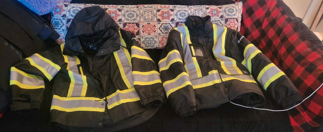 work coat - 4 in 1 in Other in Kitchener / Waterloo - Image 2