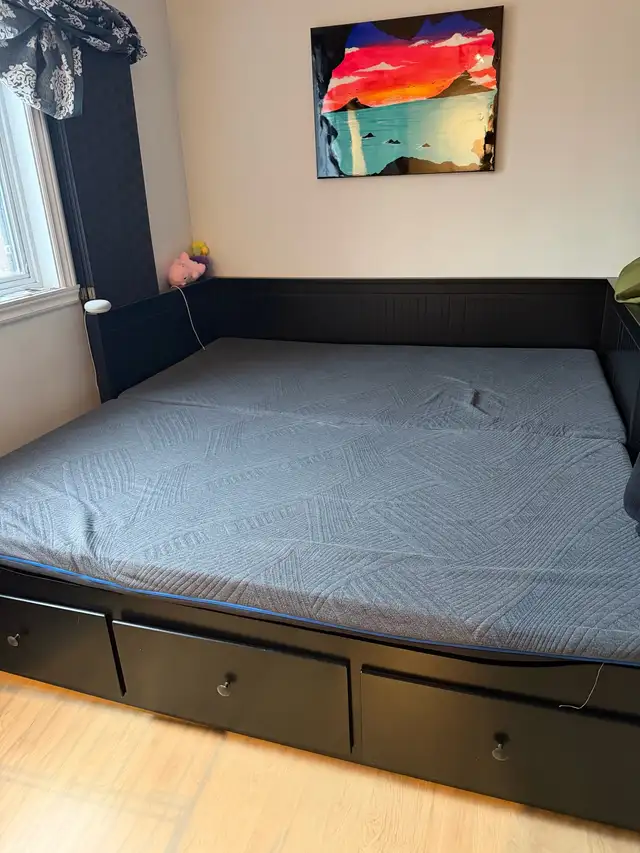Lit tiroirs in Beds & Mattresses in Longueuil / South Shore - Image 3