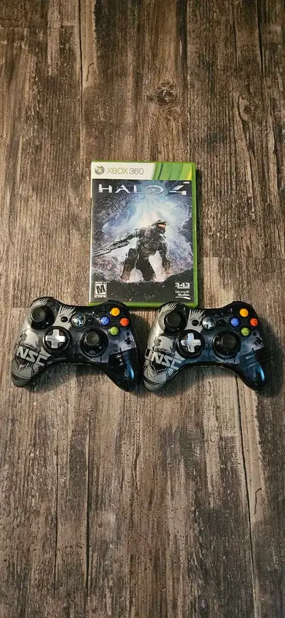 Rare collector's items! 2 Halo 4 Limited Edition controllers Both controllers are fully tested and w...