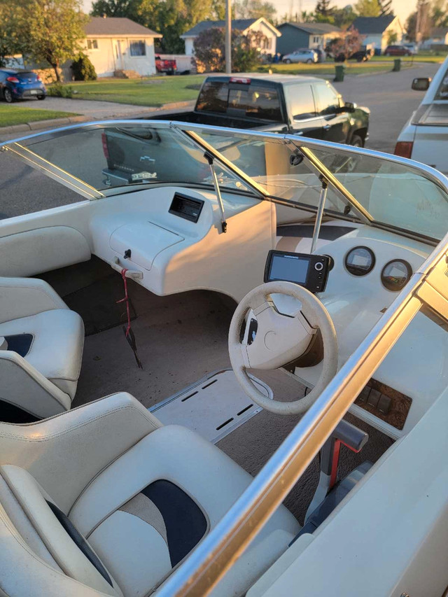 2000 Invader mirage 170 in Powerboats & Motorboats in Prince Albert