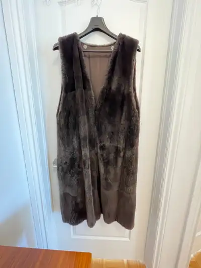 Fourrures, View more