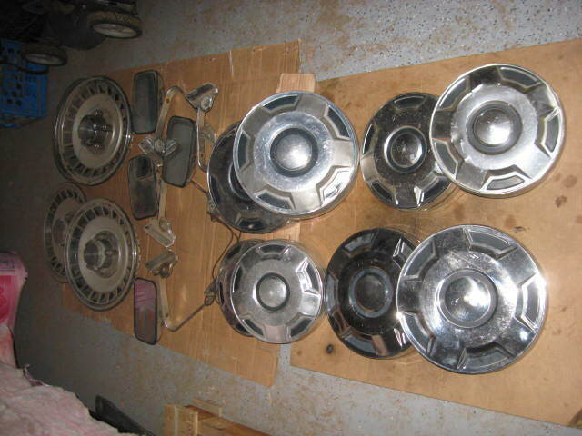 FORD TRUCK DOOR MIRRORS and HUBCAPS in Other Parts & Accessories in Thunder Bay