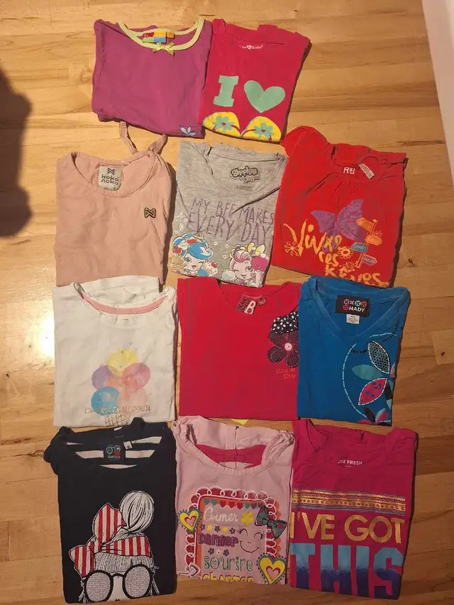 Lot de vêtements 7-8t fille in Kids & Youth in City of Montréal - Image 5