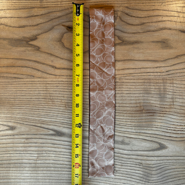 Coach Silk Neck Scarf in Women's - Other in City of Toronto - Image 4