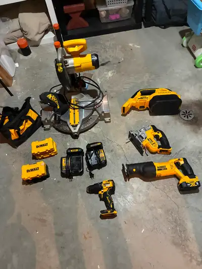 Dewalt Battery Tools: Whole group: $550.00 10” Miter Saw Reciprocating Saw Drill Jigsaw Vacuum 3 Cha...