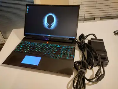 Dell Alienware Area-51m R1 17.3in Gaming Laptop with brand new battery installed and spare new batte...