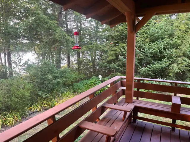 Large Cottage Rental Eagle Lake ON - Waterfront Dates Avail in Ontario in Canada - Image 8