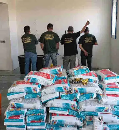 Self-leveling concrete specialist, View more