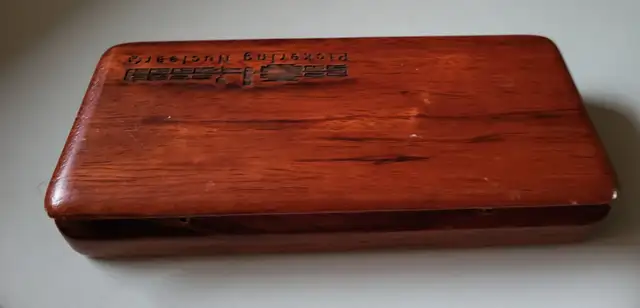 Vintage Pickering Nuclear Wooden Pen & Pencil Set in Wooden Box in Arts & Collectibles in Oshawa / Durham Region - Image 9