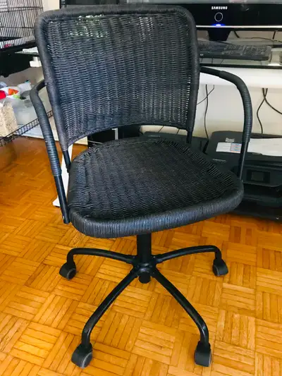 FINAL CLEARANCE ON THIS IKEA GREGOR WICKER SWIVEL BLK DESK CHAIR, View more