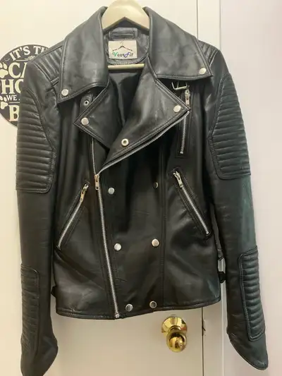 Leather biker jacket, reinforced shoulders and elbows, double breasted Paid $300, new Never worn $50...
