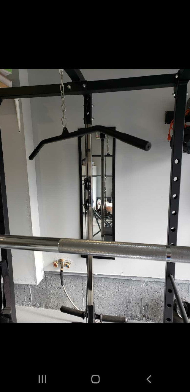 Commercial lifting rack and bench in Exercise Equipment in Mississauga / Peel Region - Image 3