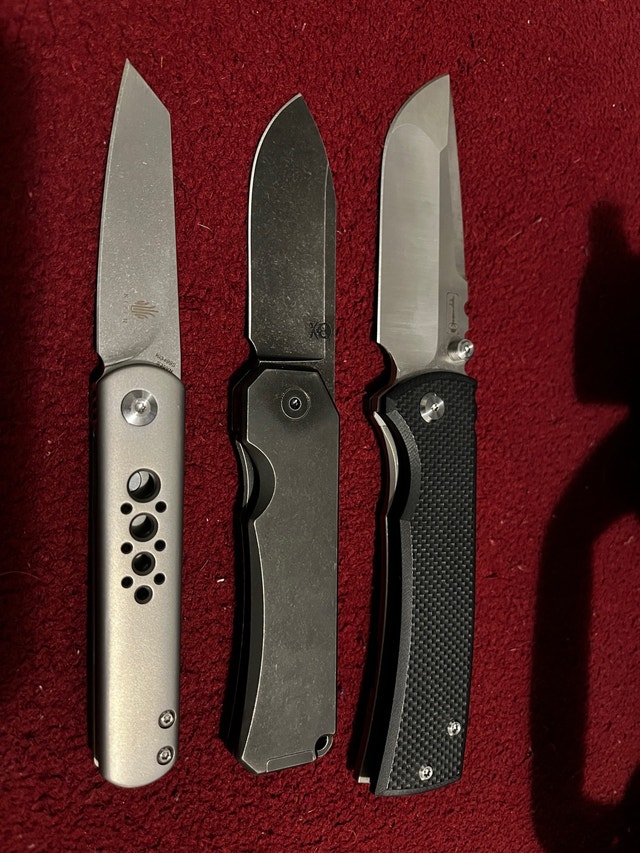 Assorted folding knives( Chaves, Pete’s Pirate Life, Kizer, ect Other