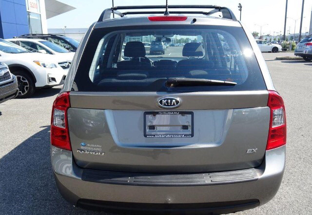 Kia Rondo 2009 Modèle EX 7 PLACES! dans Autos et camions  à Ville de Montréal - Image 2