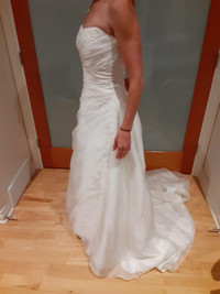 Size 4 Wedding Dress with Train