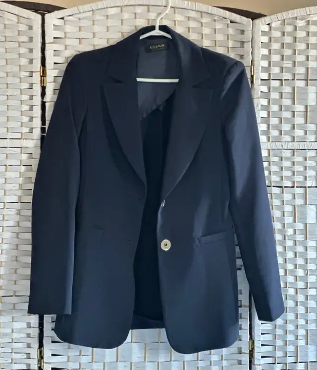 Blazer for women's in Women's - Tops & Outerwear in Mississauga / Peel Region - Image 2
