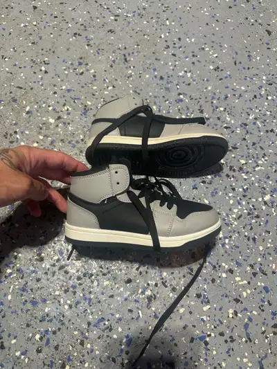 Kids Shoes Size 2 , View more