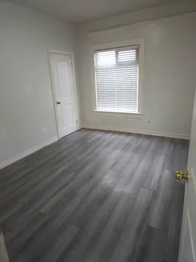 This is a 2 bedroom main floor with nice bathroom and great kitchen. This also includes the basement...