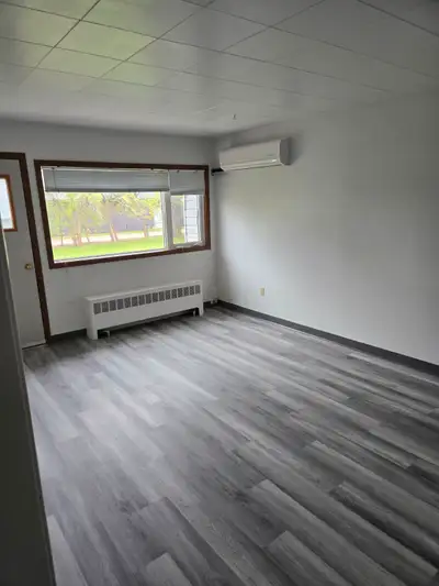 Macklin Apartment Suite For Rent