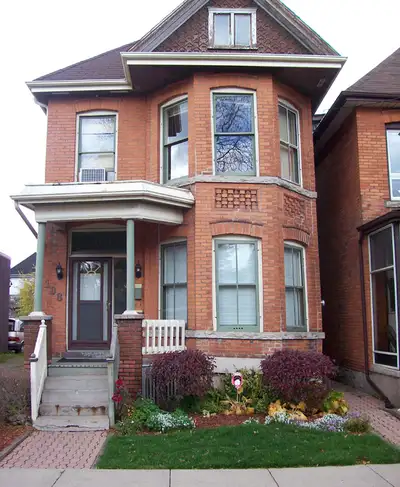 1-Bedroom main floor unit in century home (duplex). Located in central downtown Hamilton. House is a...